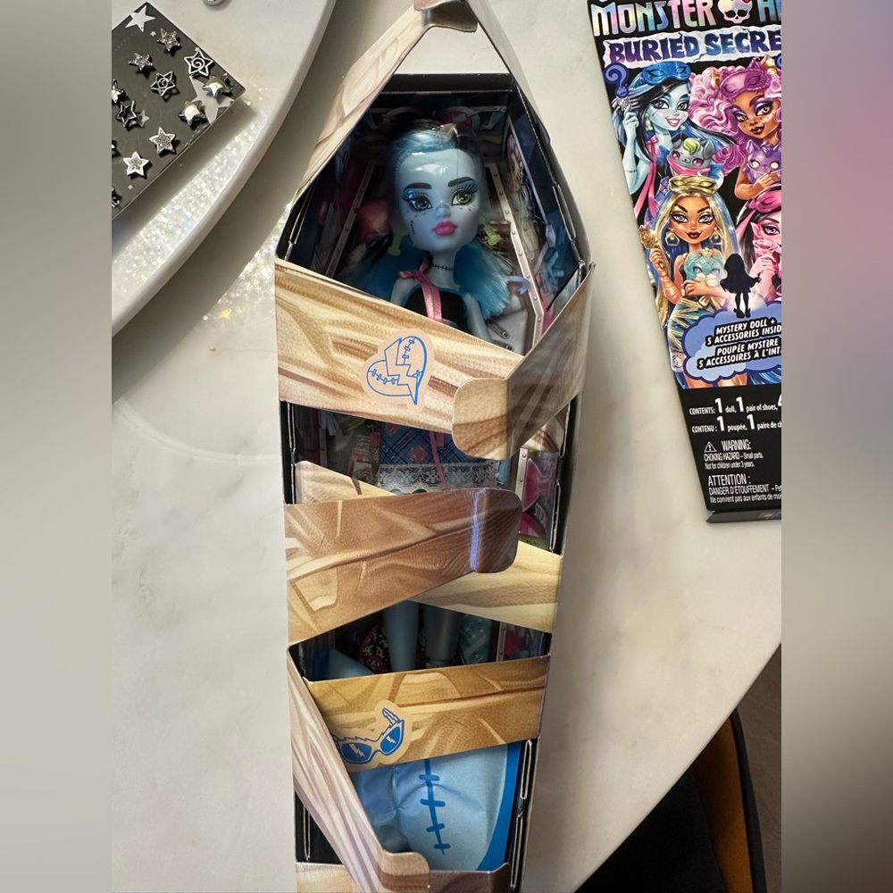 Monster High G3 Frankie Stein Buried Secrets Doll